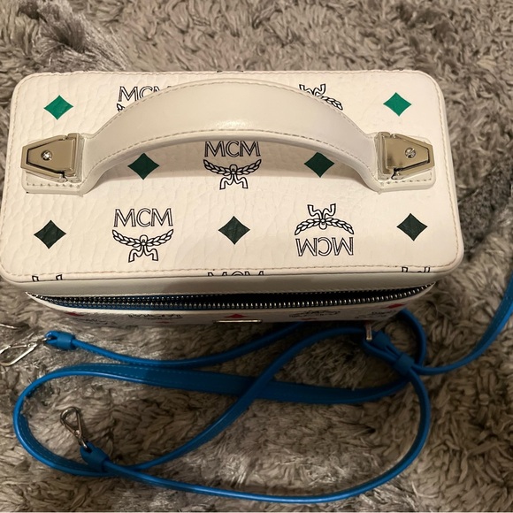 MCM Women's White Rockstar Rainbow Spectrum Visetos Vanity Case Box Bag - Picture 6 of 7